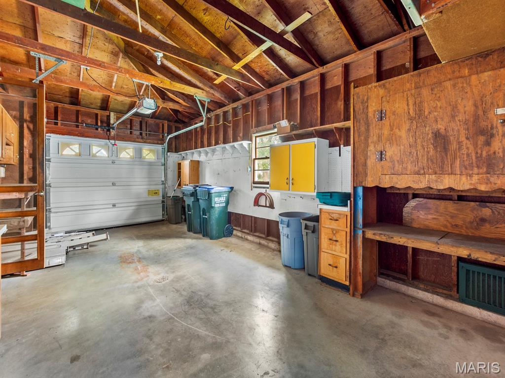 205 Gardner Street Property Photo 30