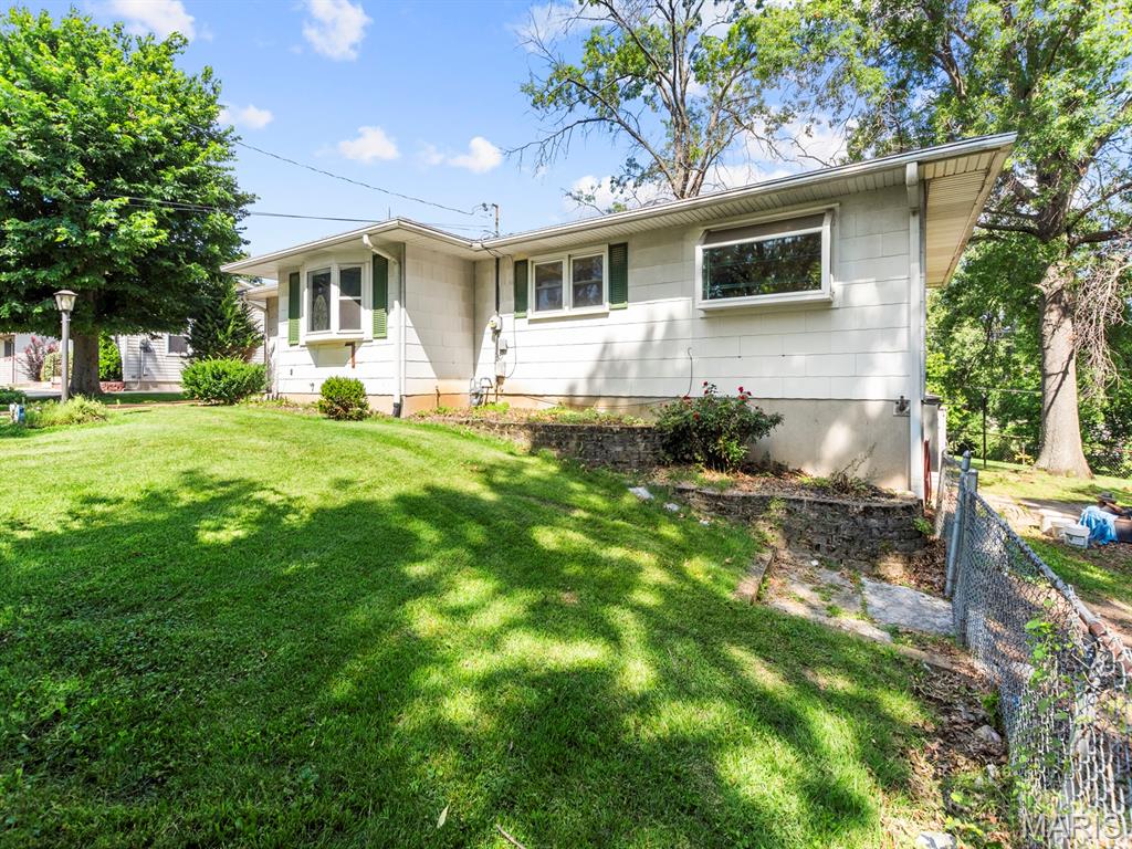 205 Gardner Street Property Photo 33