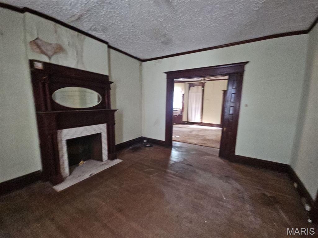 5142 Vernon Avenue Property Photo 2