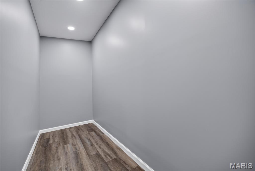 26042456 Property Photo 16