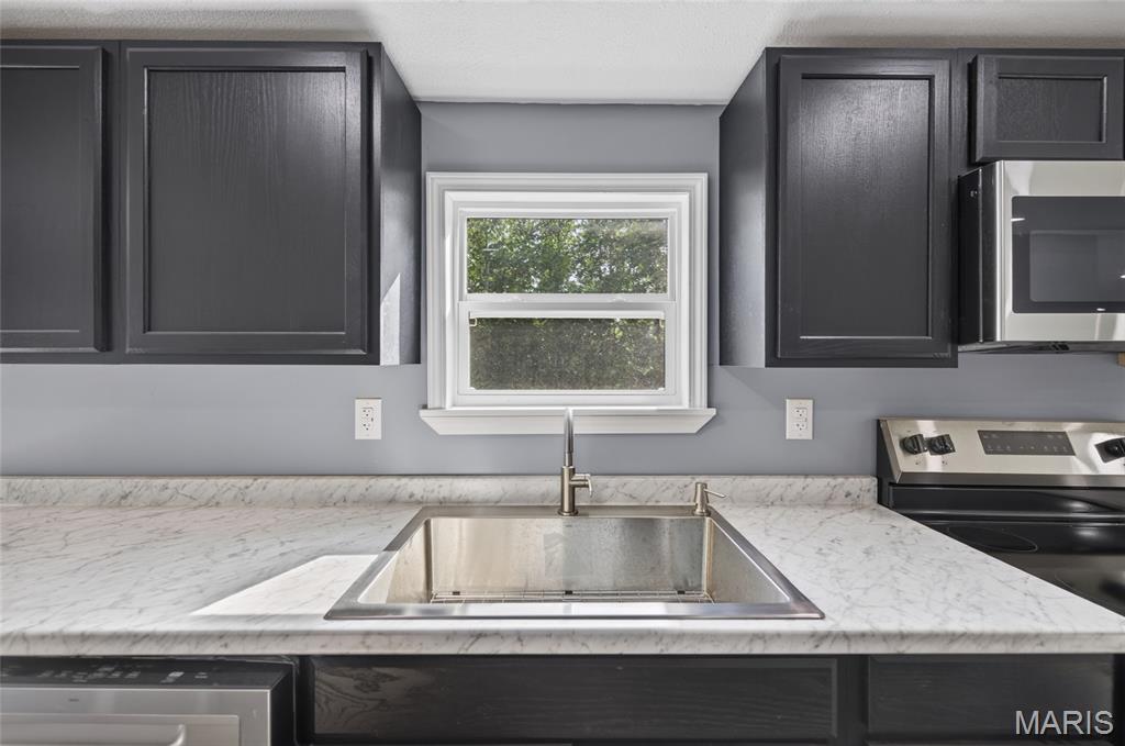 26042456 Property Photo 36