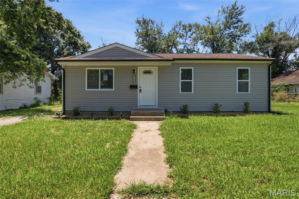 16 School Street Property Photo 1