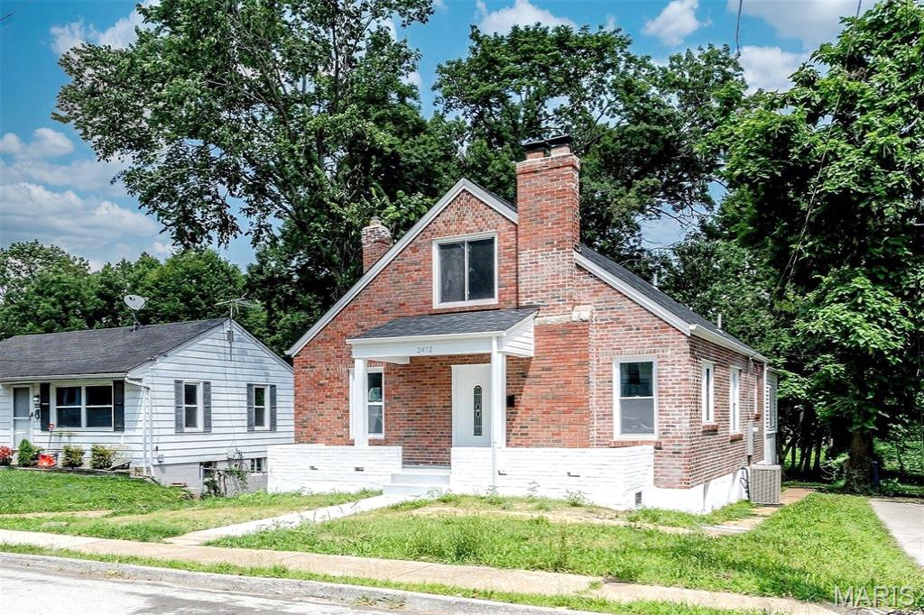2412 Wallis Avenue Property Photo 1