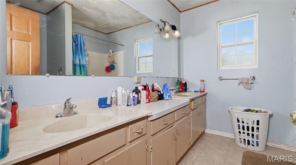 26042501 Property Photo 12