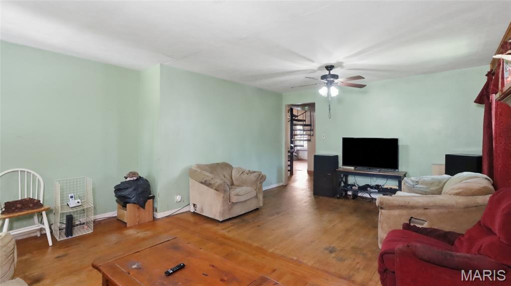 26042501 Property Photo 15