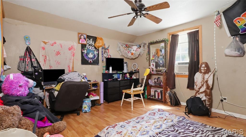 26042501 Property Photo 24