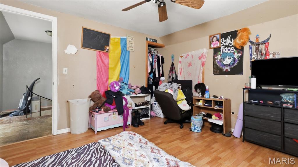 26042501 Property Photo 25