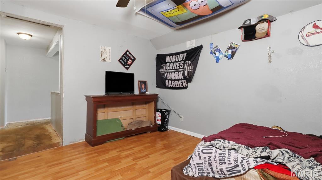 26042501 Property Photo 28