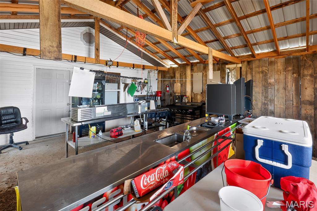 26042516 Property Photo 45