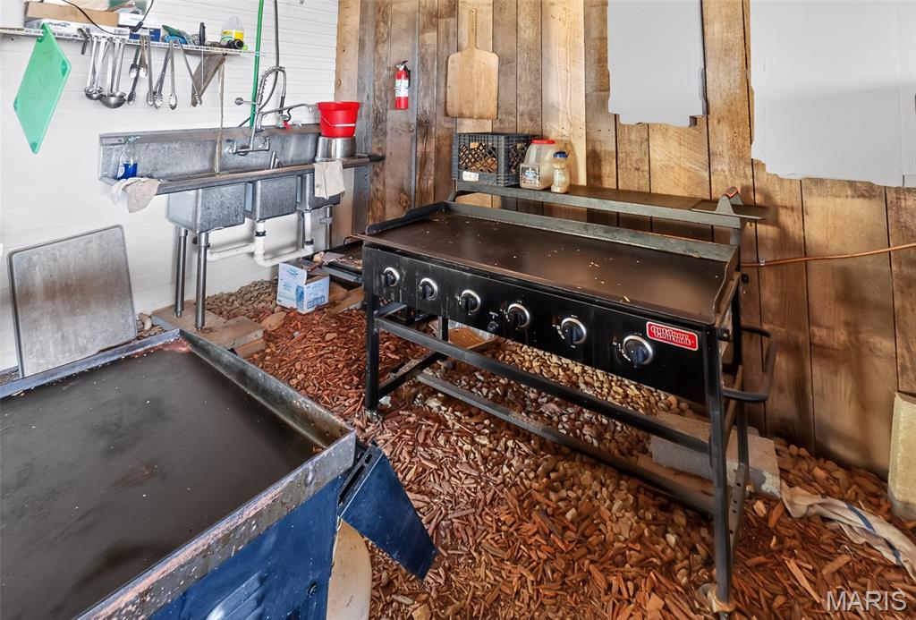 26042516 Property Photo 48