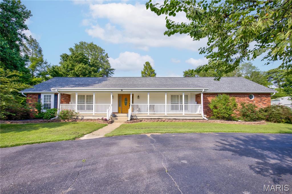 40 Alesia Dr
