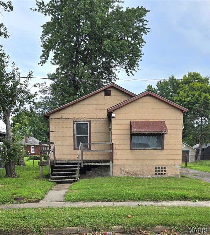 2327 E 25th Street Property Photo 1