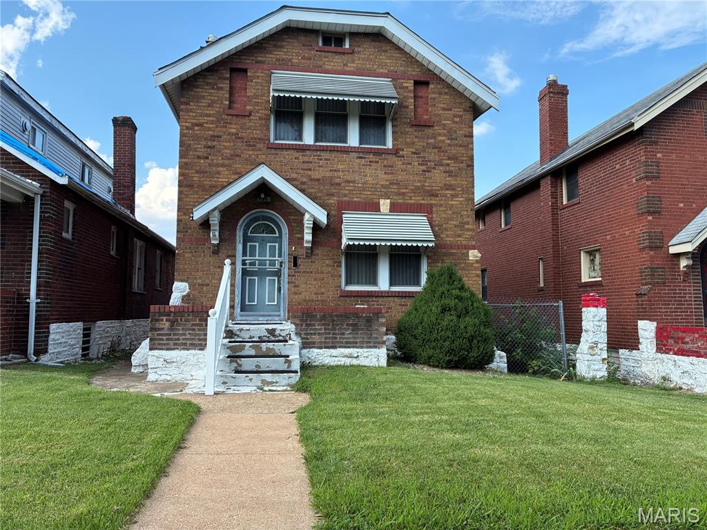 4877 Calvin Avenue Property Photo 1