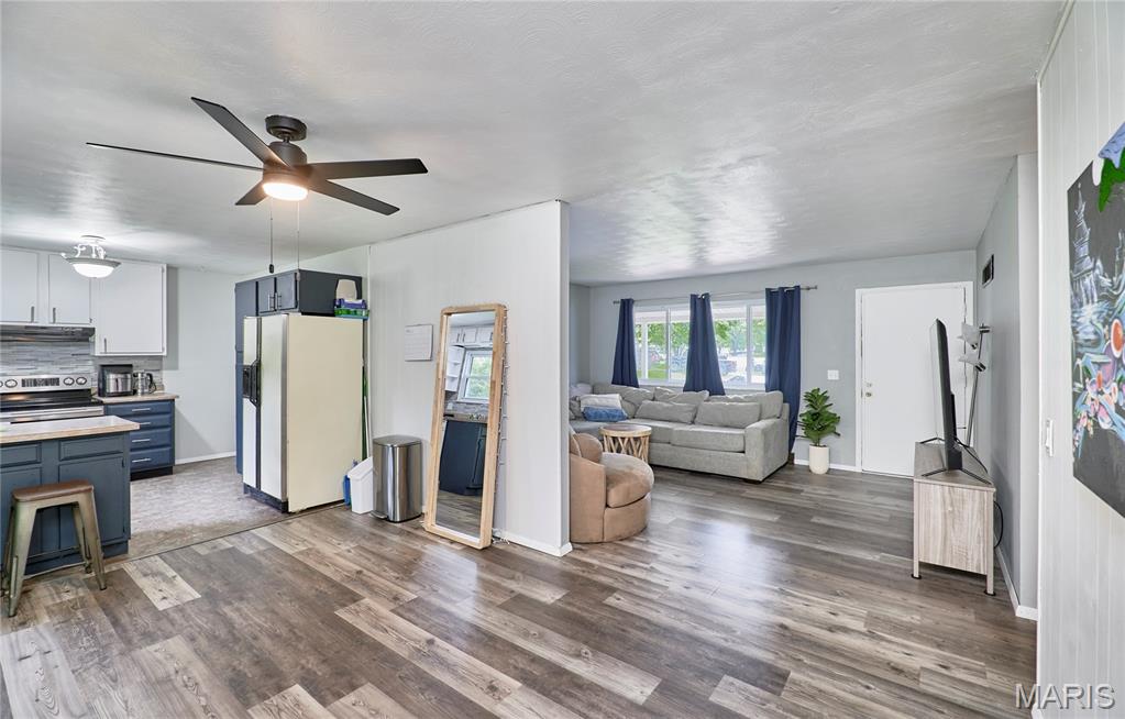 1800 Apple Blossom Court Property Photo 14
