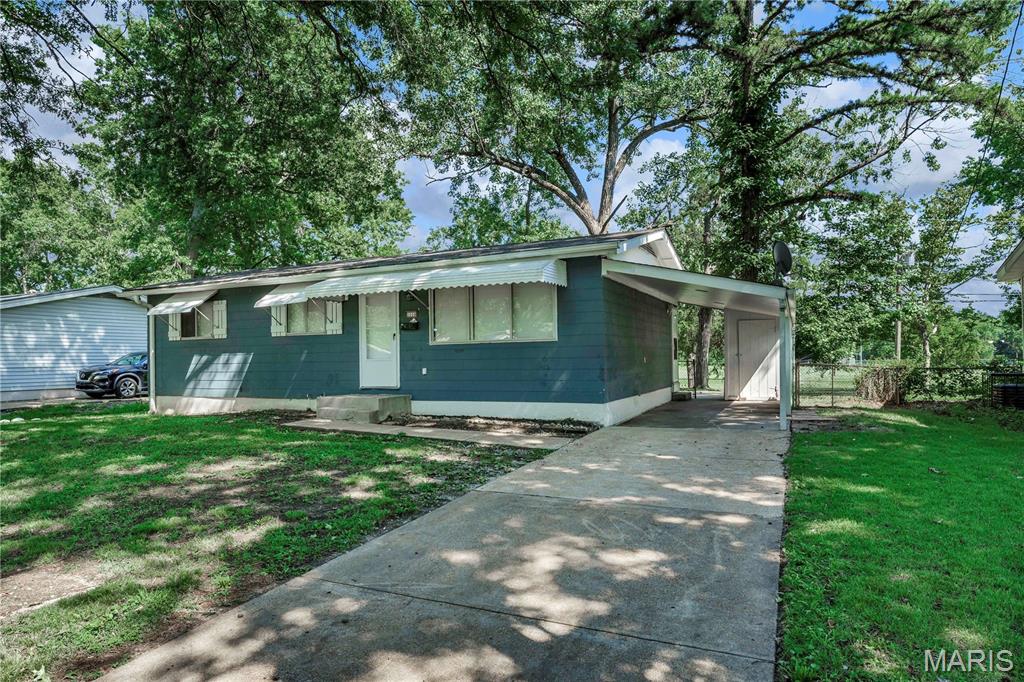 1016 Forestwood Drive Property Photo 2
