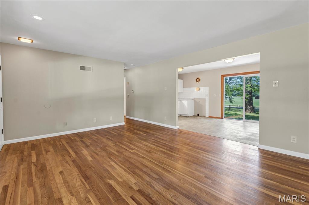 1016 Forestwood Drive Property Photo 8