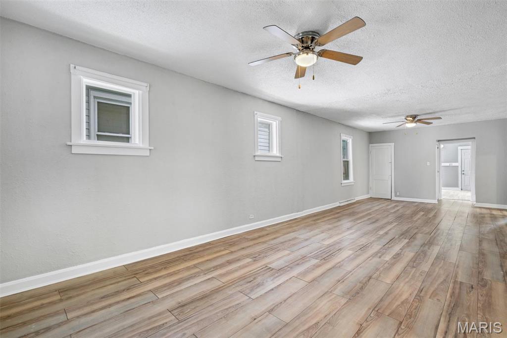 6604 Etzel Avenue Property Photo 10