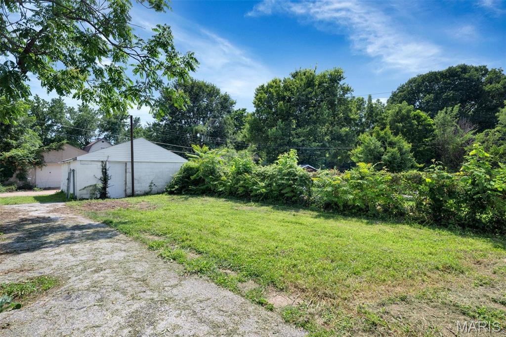 6604 Etzel Avenue Property Photo 32