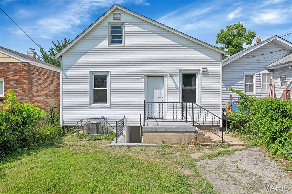 6604 Etzel Avenue Property Photo 33