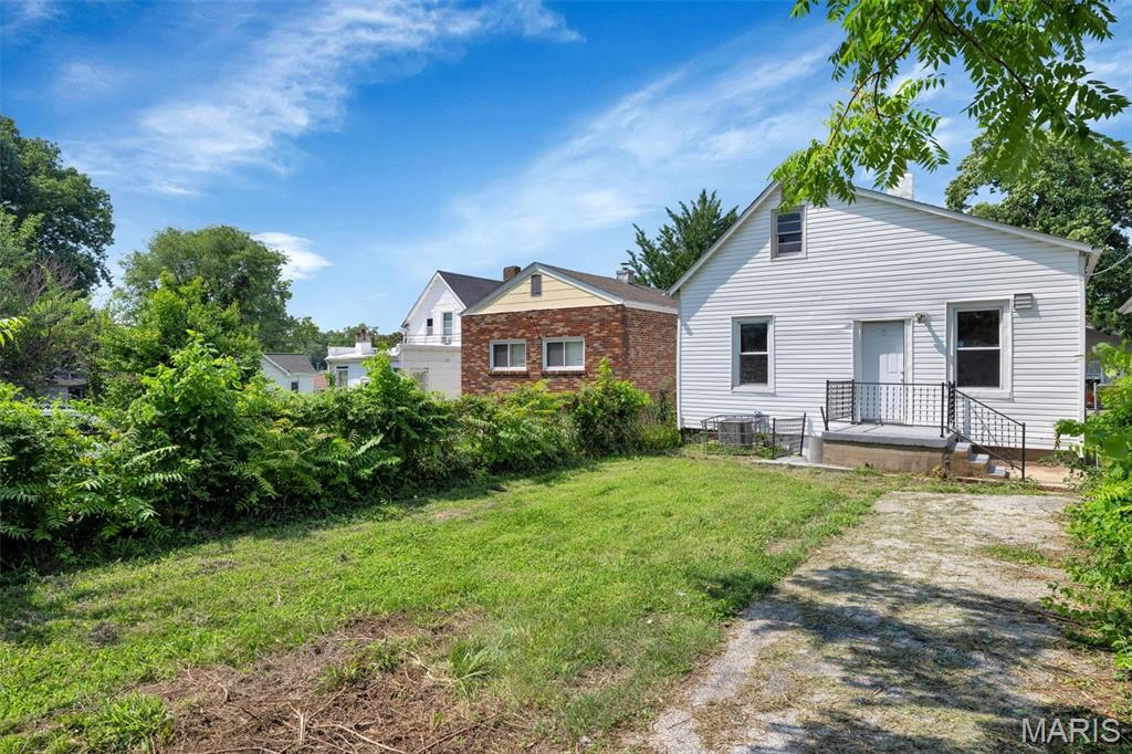6604 Etzel Avenue Property Photo 34