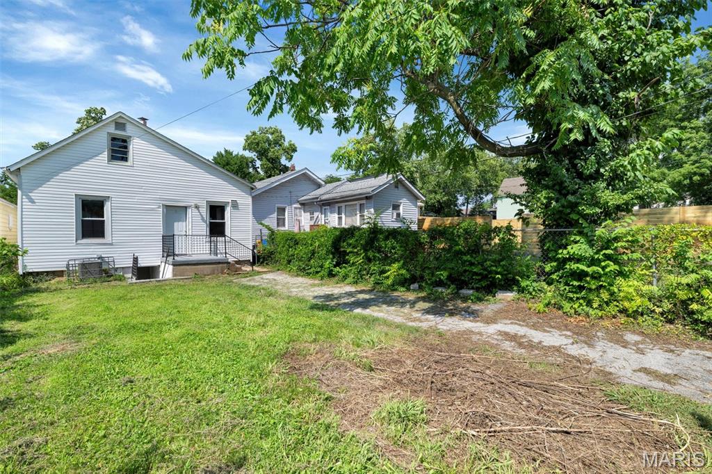 6604 Etzel Avenue Property Photo 35