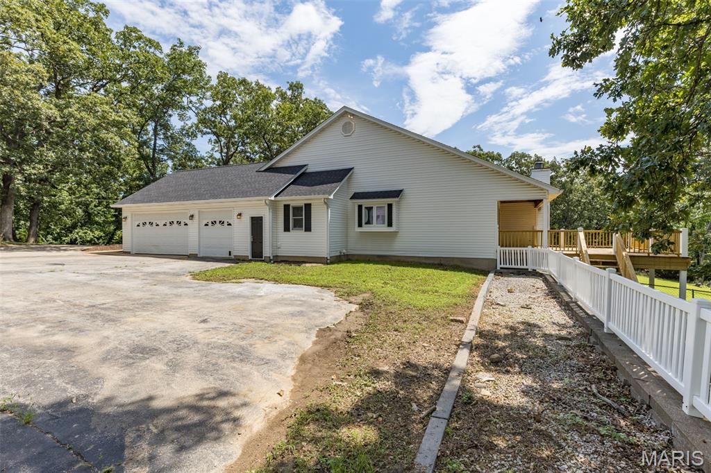13 Southwoods Drive Property Photo 3