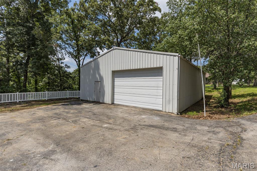 13 Southwoods Drive Property Photo 4