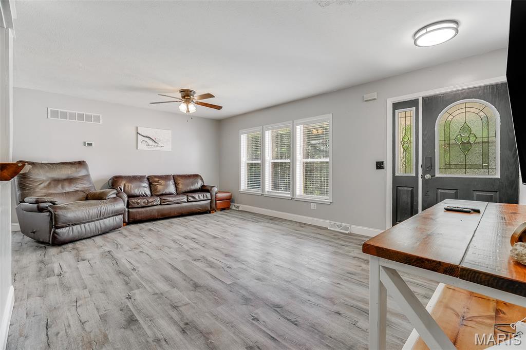 16021 Pellikan Lane Property Photo 3