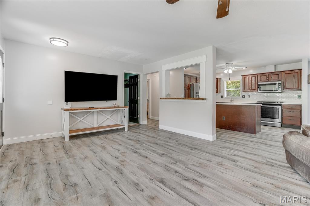 16021 Pellikan Lane Property Photo 4