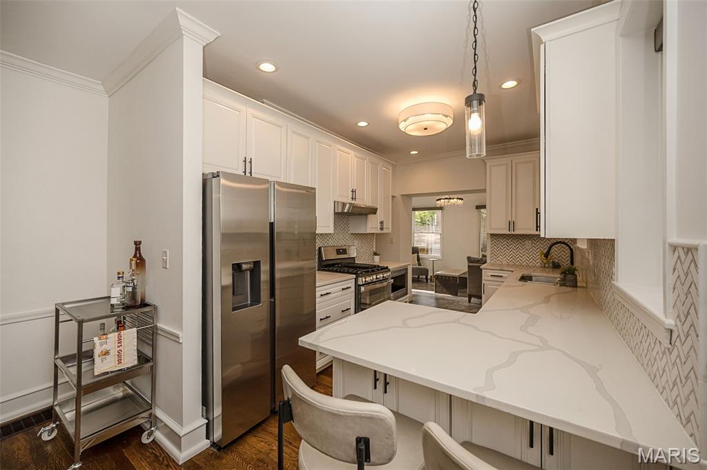 6946 Pershing Avenue Property Photo 10