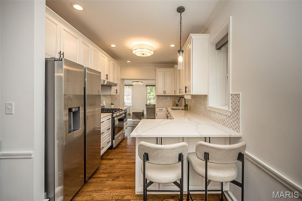 6946 Pershing Avenue Property Photo 12