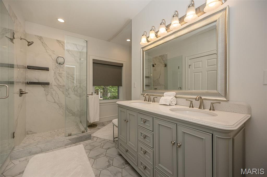 6946 Pershing Avenue Property Photo 21
