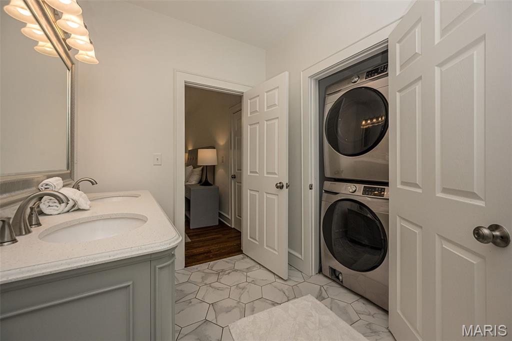6946 Pershing Avenue Property Photo 24