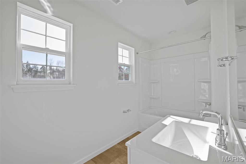1913 Longview Lane Property Photo 23
