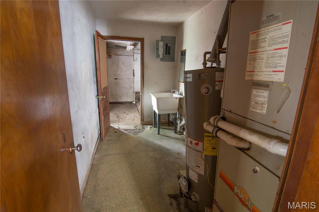 1417 W Main Street Property Photo 6