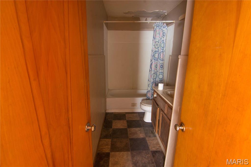 1417 W Main Street Property Photo 7