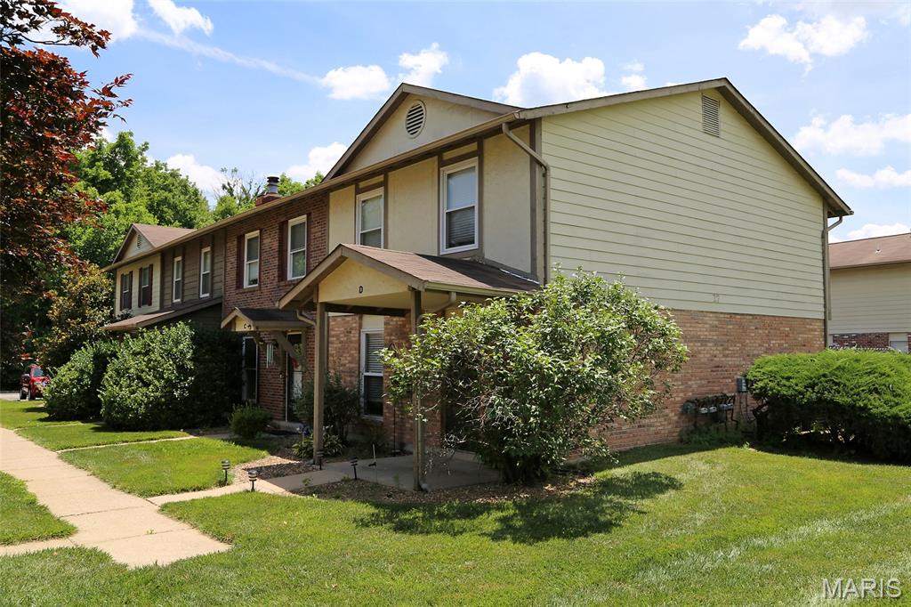 27 Park Charles Boulevard B Property Photo 1