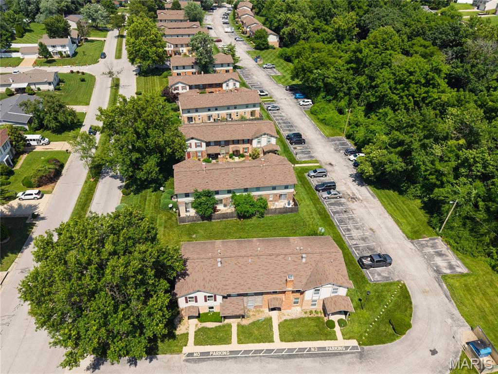 27 Park Charles Boulevard B Property Photo 25
