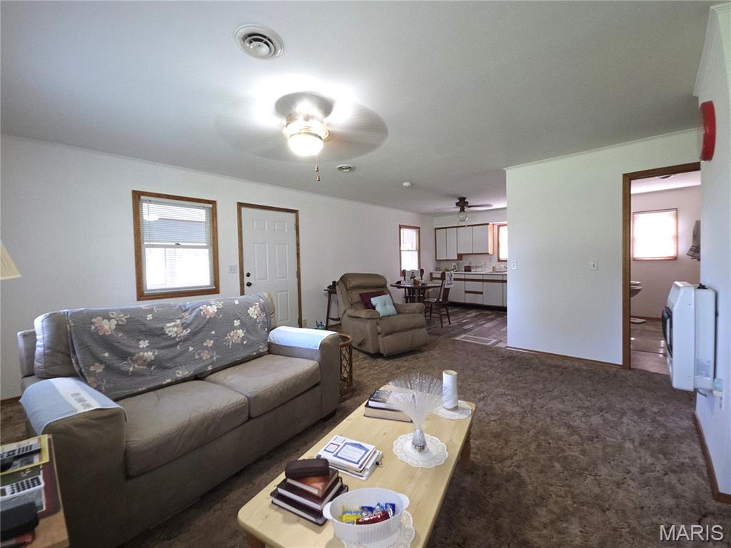 263 Candlewood Road Property Photo 4