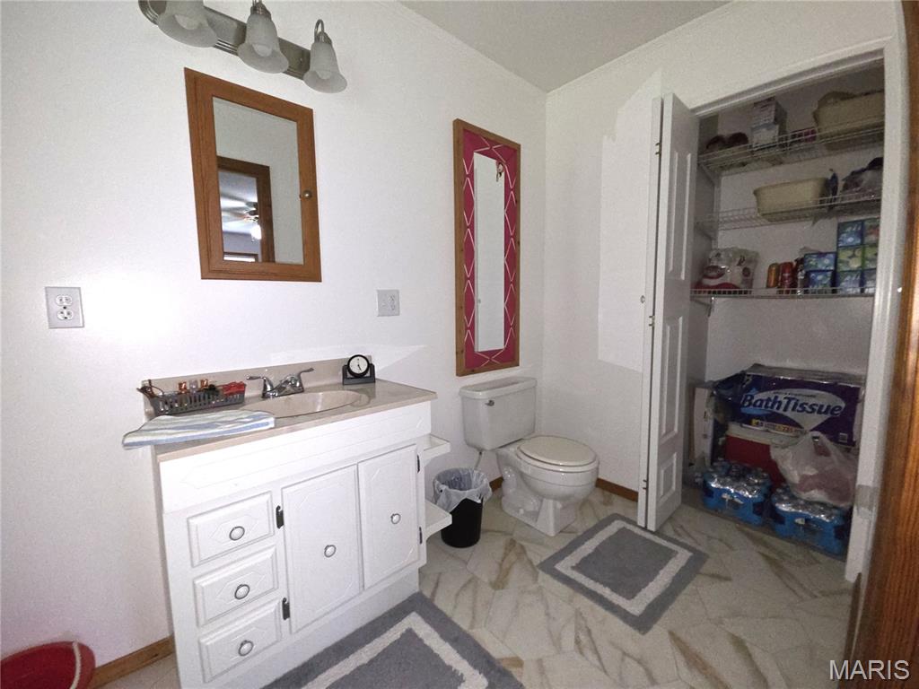 263 Candlewood Road Property Photo 7
