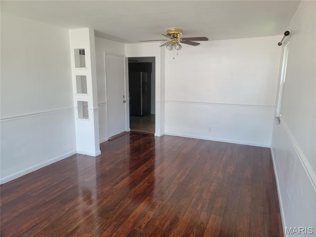 7448 Morganford Road Property Photo 3
