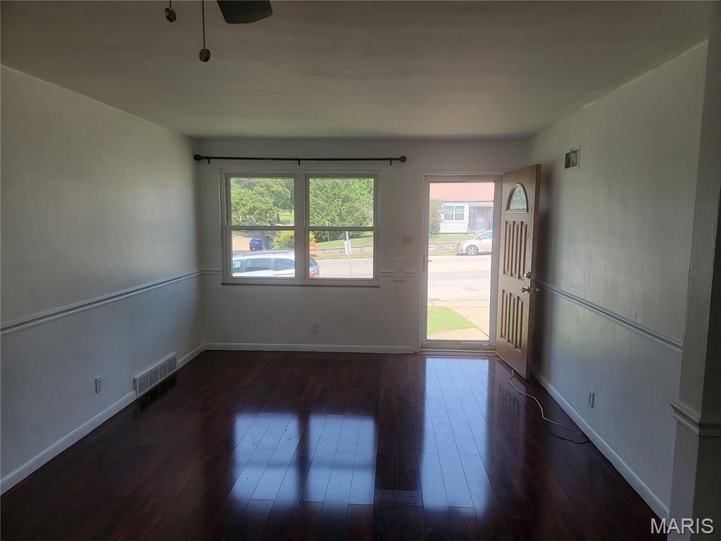7448 Morganford Road Property Photo 4
