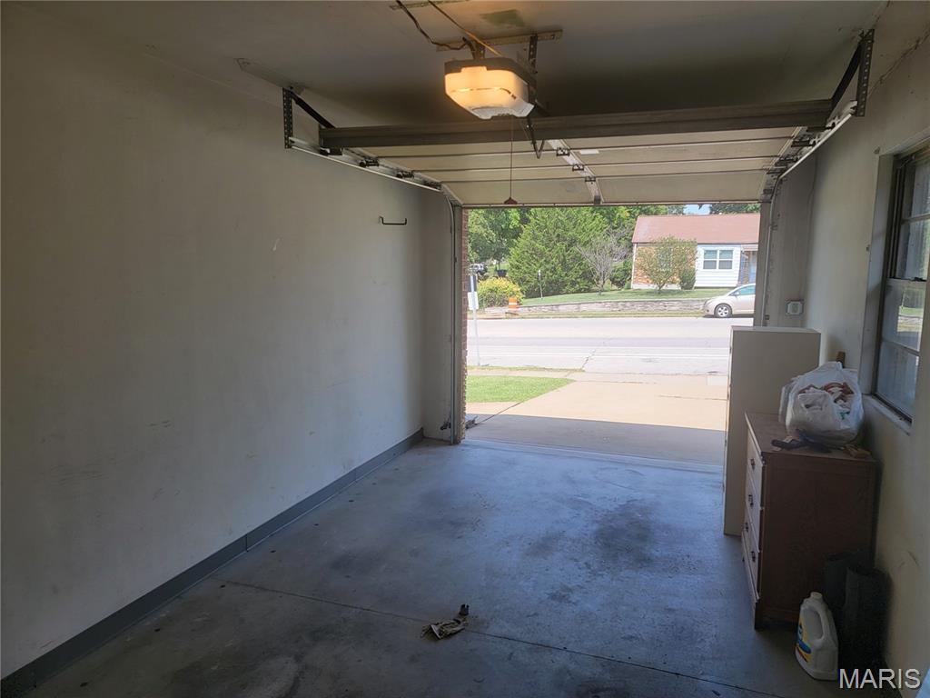 7448 Morganford Road Property Photo 16