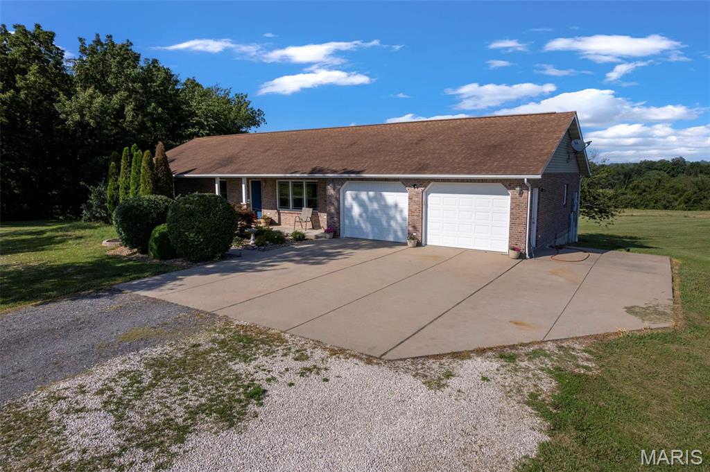 426 County Road 429 Property Photo 4