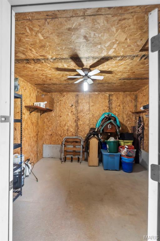 426 County Road 429 Property Photo 35