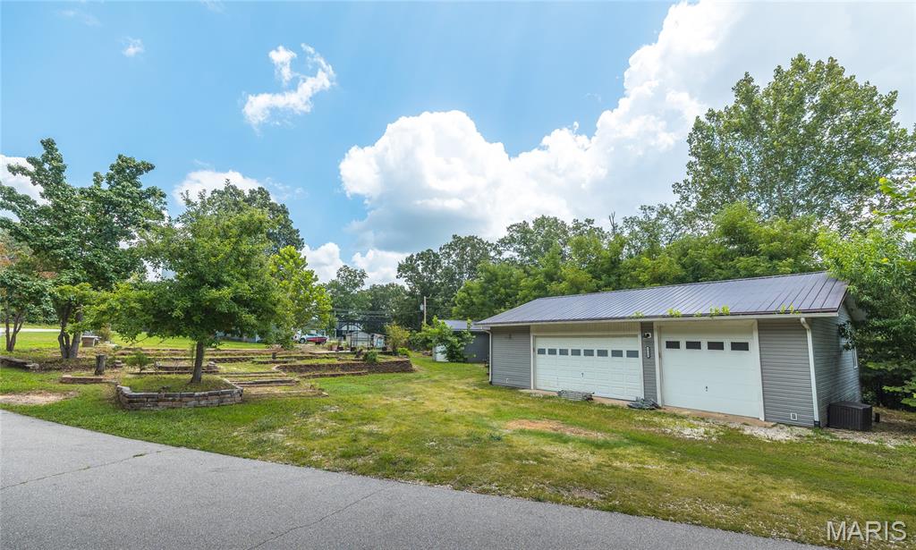 1726 Sanders Road