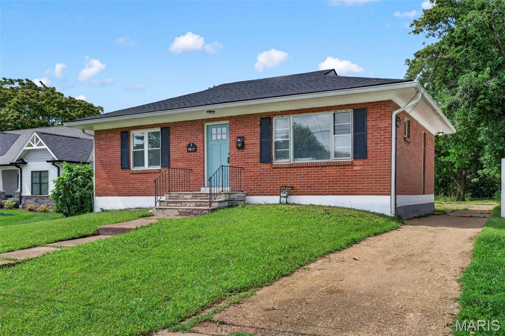 7917 Hicks Avenue Property Photo 3