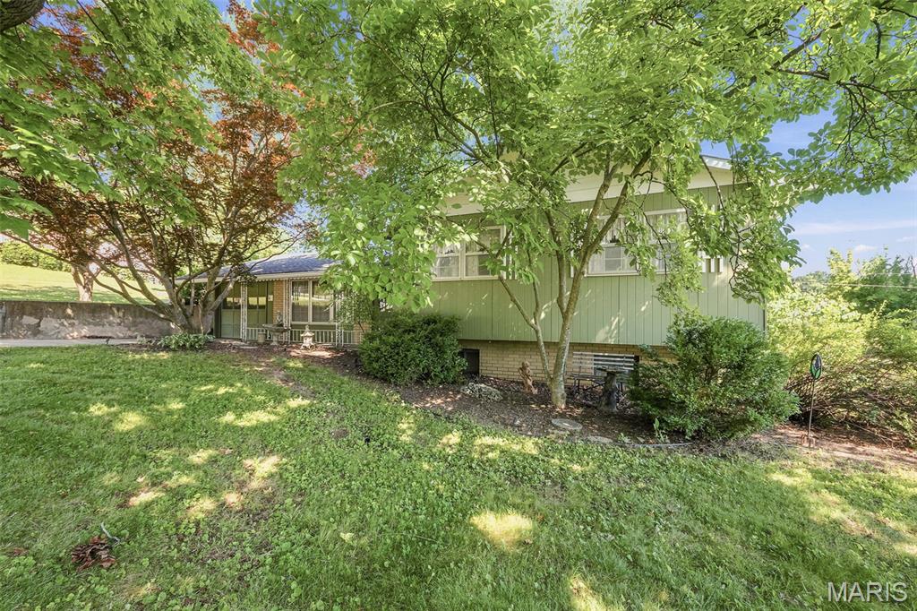 205 Hillcrest Drive Property Photo 3