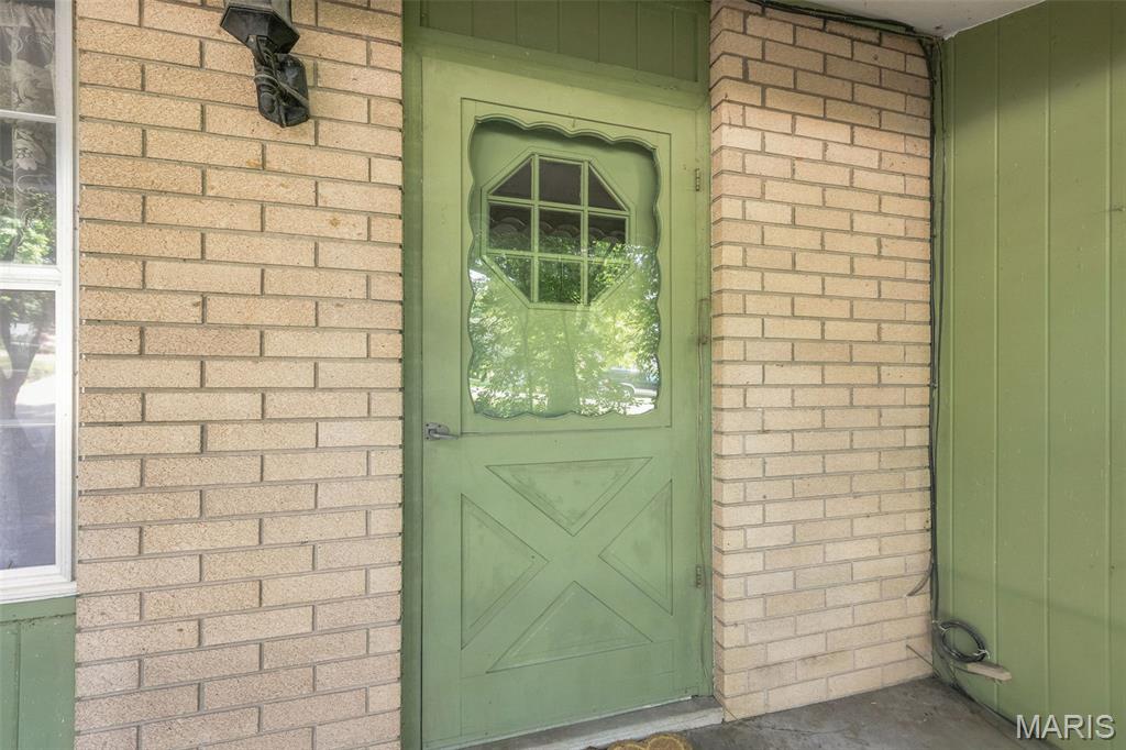 205 Hillcrest Drive Property Photo 4