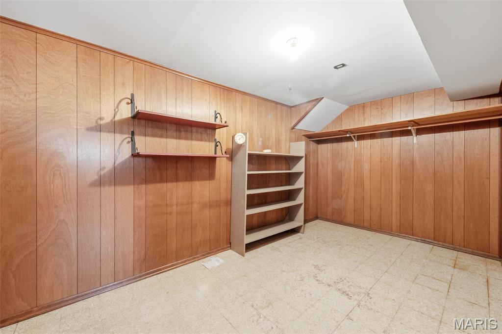 205 Hillcrest Drive Property Photo 35